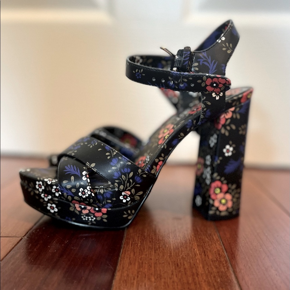 Floral Platform Heels